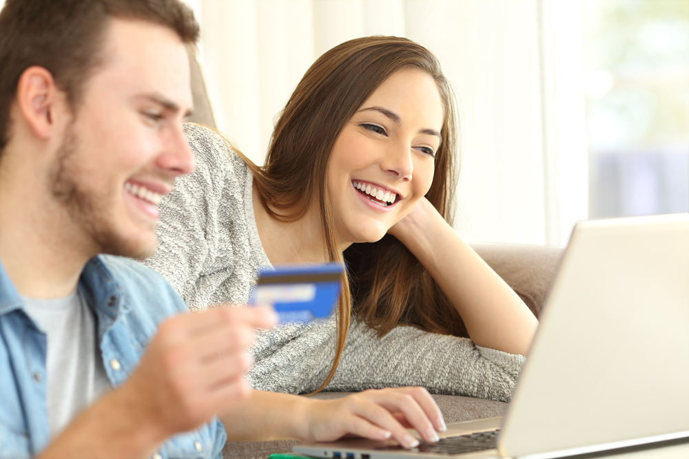 Should Teens Be Allowed to Use Credit Cards?