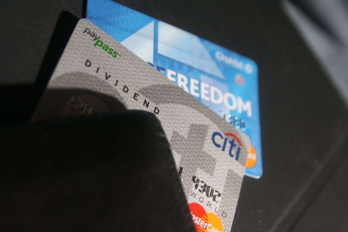 How Credit Card Issuers Respond the First Time You Miss a Payment