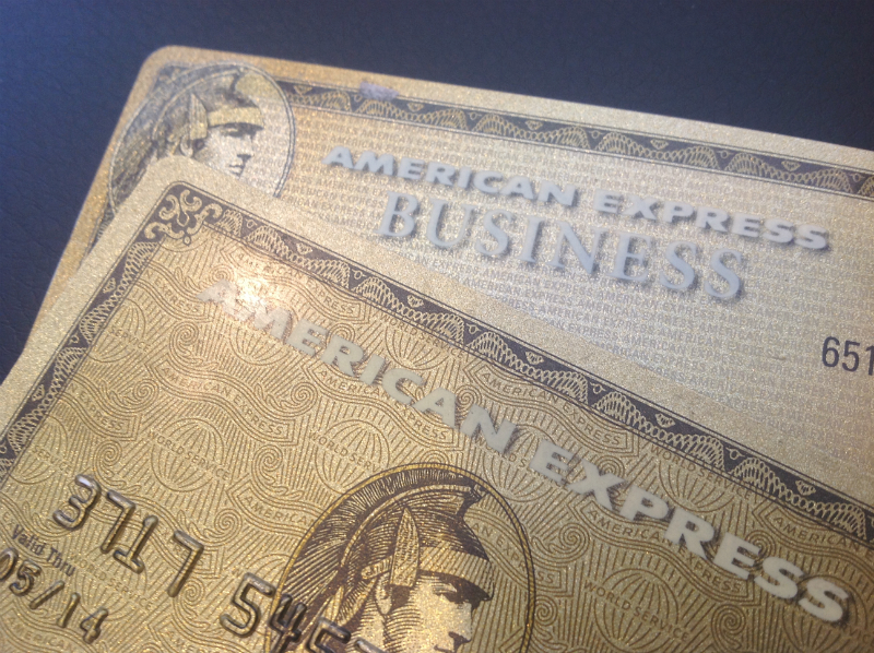 American Express Extended Payment Lets Charge Cards Carry Balances