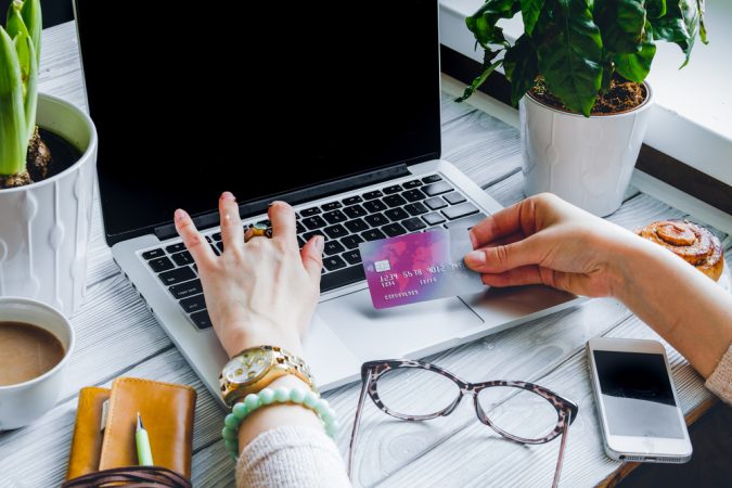 Having Fewer Bank Accounts Makes You a Better Saver