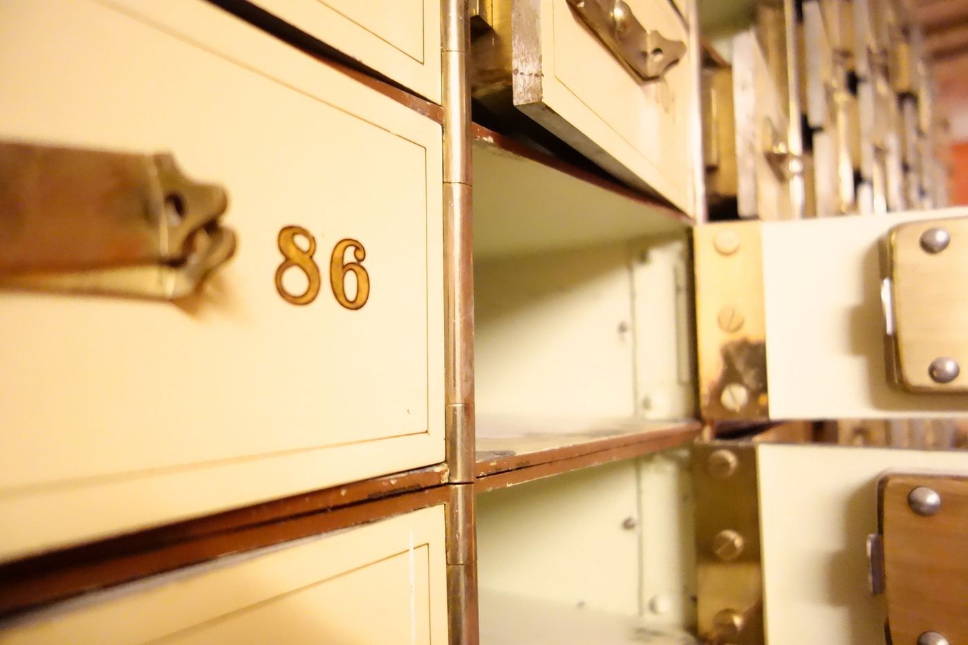 How to Share Access of a Safe Deposit Box with a Relative