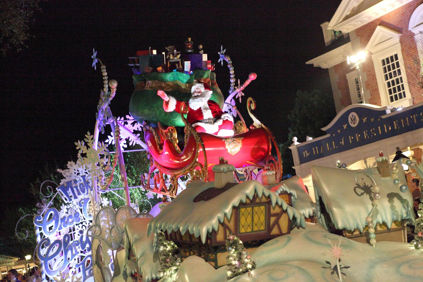 5 Naughty Fees from Banks: Is Your Bank on This List?