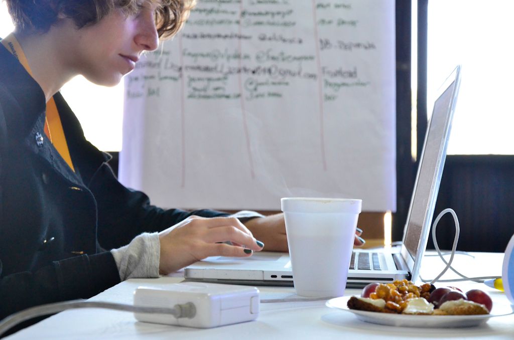 6 Easy Ways to Declutter Your Digital Life