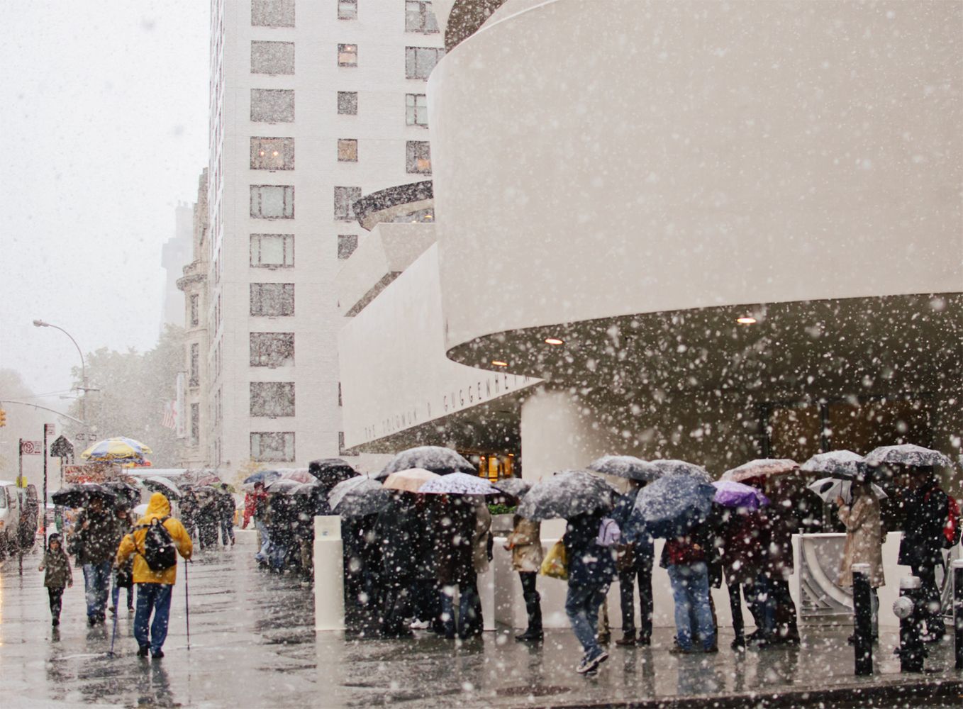 How to Conveniently Bank Without Going Into a Branch