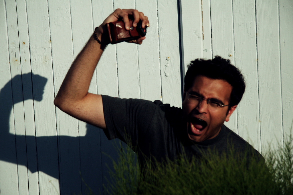 Drop that Call: The Best Ways to Contact Your Bank Without a Phone