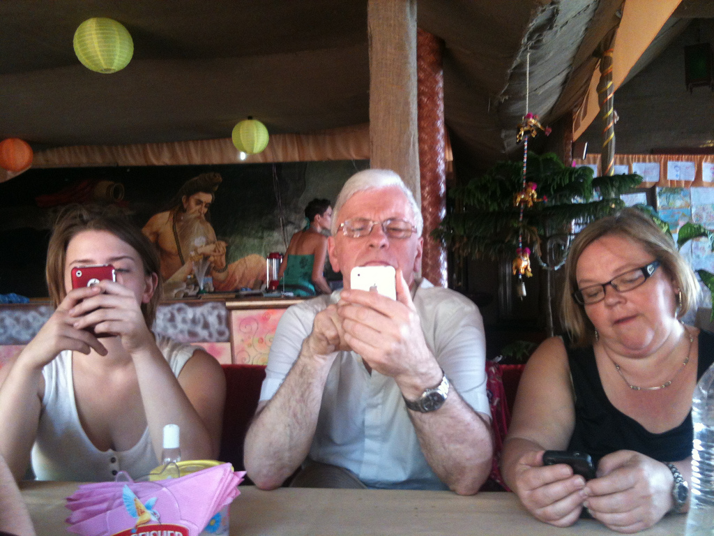 5 Ways to Automate Finances Before a Holiday Vacation