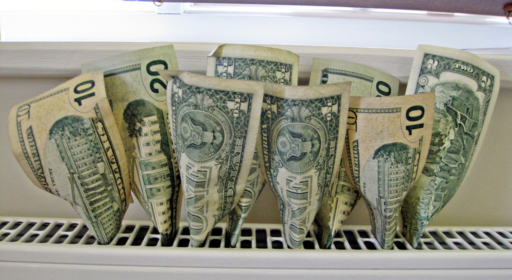 5 Ways to Take Advantage of the Rising Dollar Today