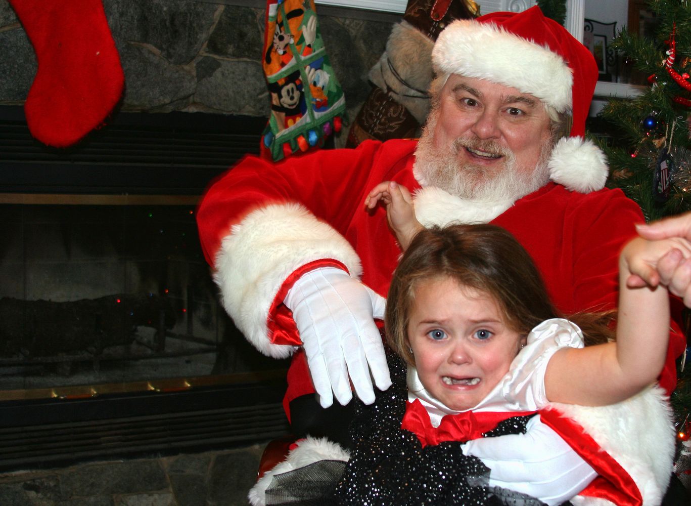 12 Holiday Savings Tips for a Stress-Free Christmas