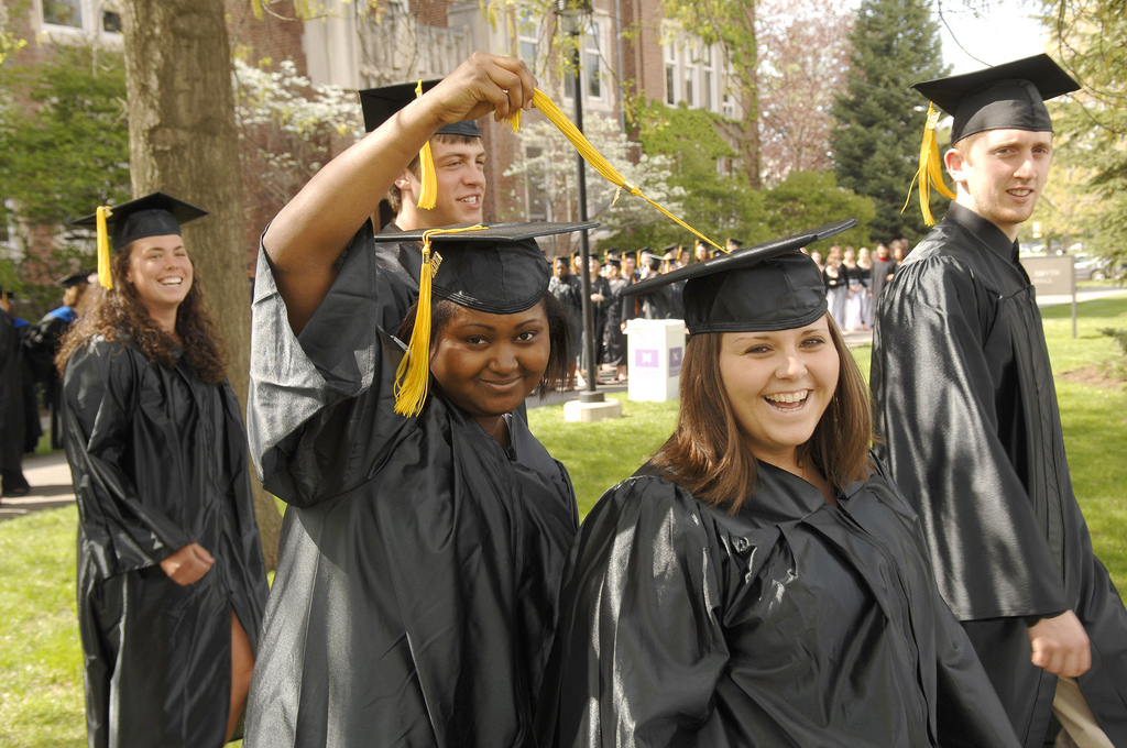 4 Times You Shouldn’t Pay Off Your Student Loans Early