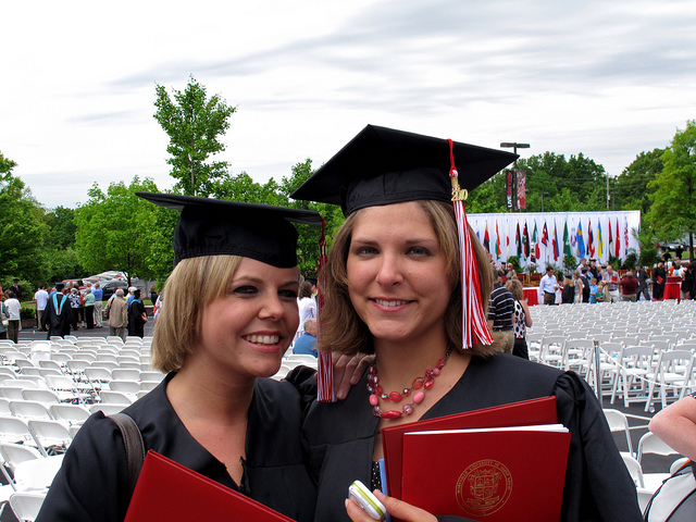 4 Alternative College Graduation Financial Gifts Every 20-Something Needs