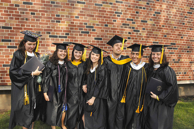 5 Life-Saving Money Rules for New College Graduates [Infographic]