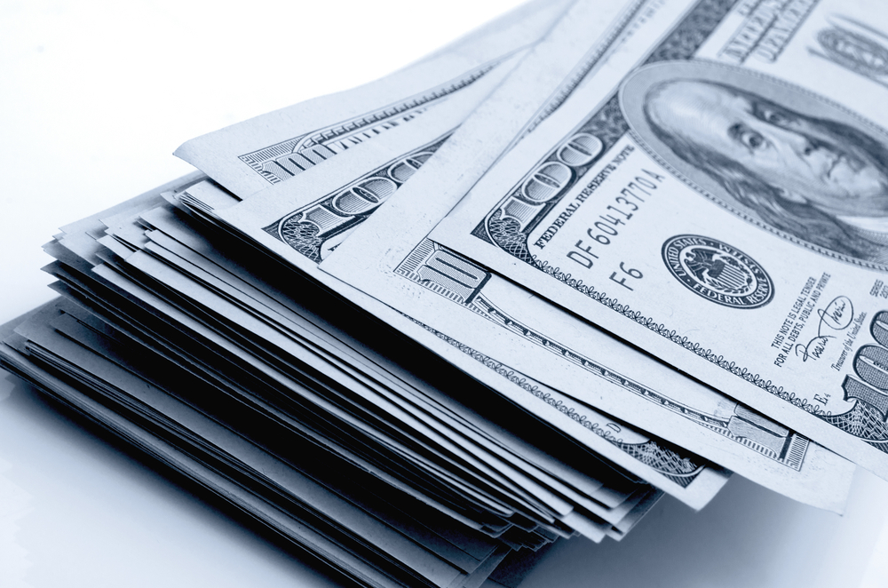 How to Go Totally Cashless and Why You Should