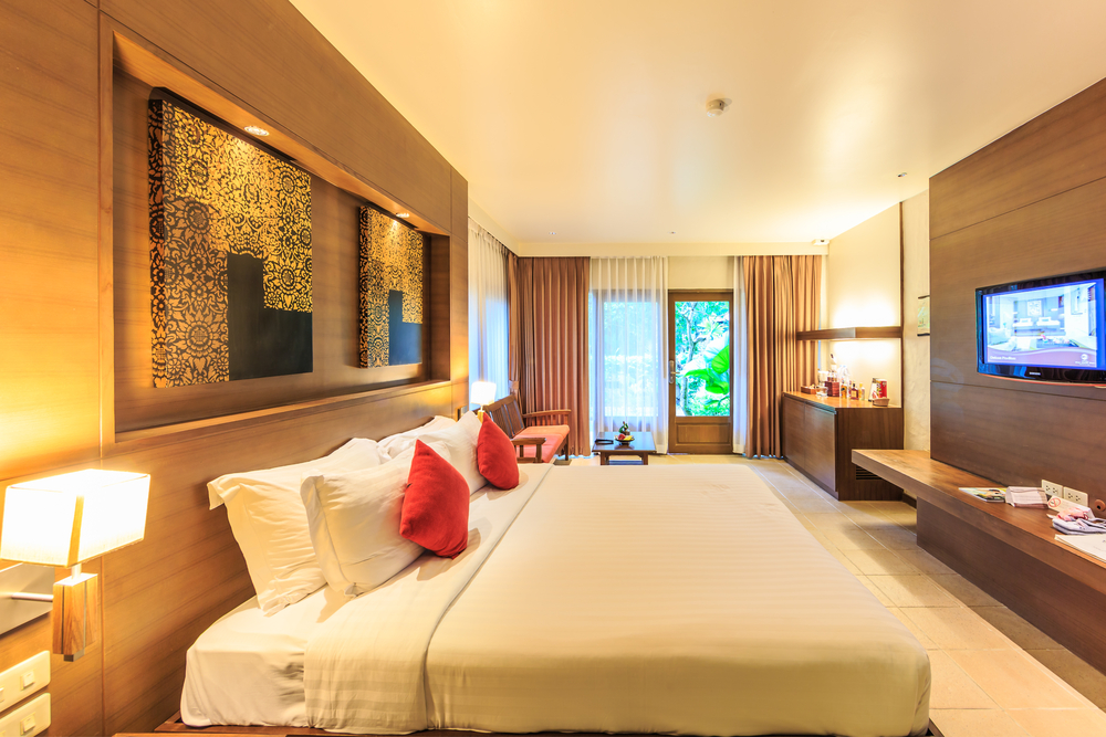 Best Hotel Credit Cards According to A Travel Expert