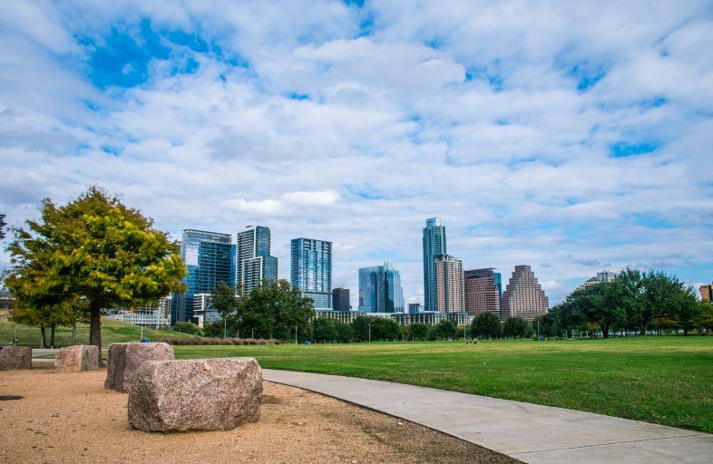 The Best Checking Accounts in Texas for 2026