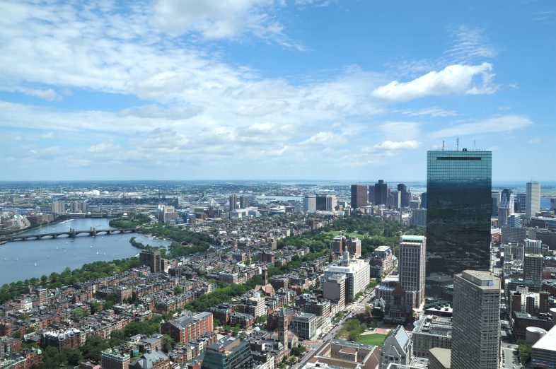 The Best Checking Accounts in Massachusetts for 2026