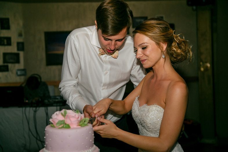 The Best Ways to Pay for a Wedding With a Personal Loan or Credit Card