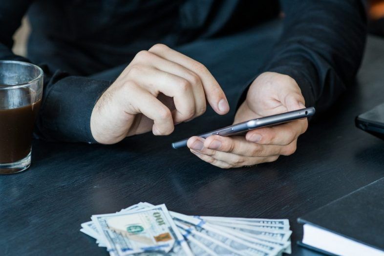 The Differences Between Money Market Accounts and Money Market Funds