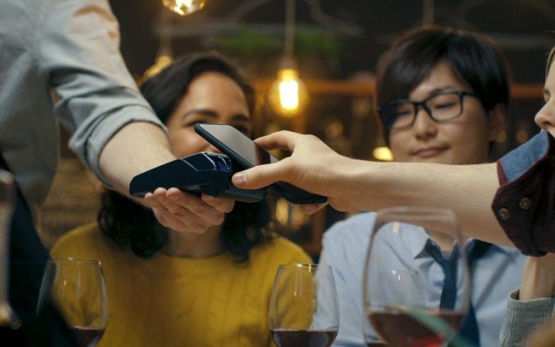 Do You Still Earn Credit Card Rewards With Apple Pay & Google Pay?