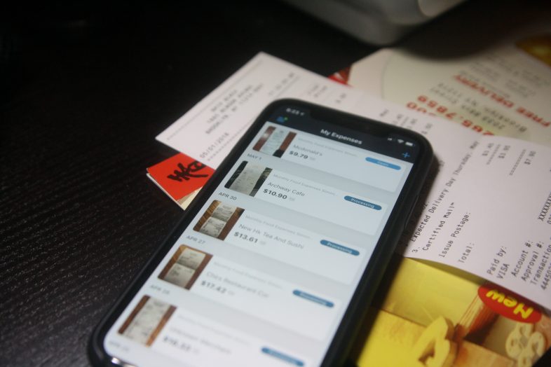 5 Best Mobile Apps to Track Expenses with Receipt Scanning