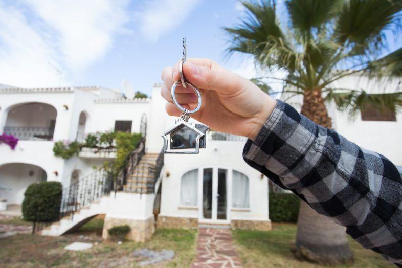 Should You Use Your 401(k) or IRA As a Down Payment on a House?