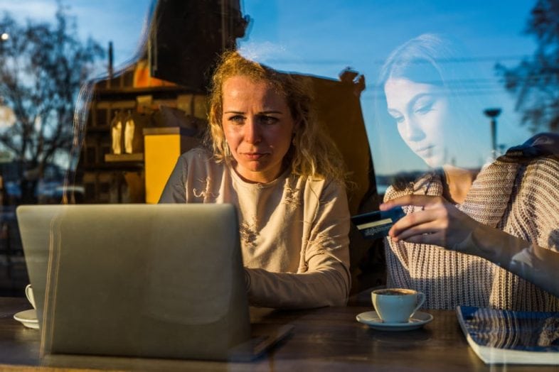 Is It Better to Settle Credit Card Debt or Repay the Full Amount?