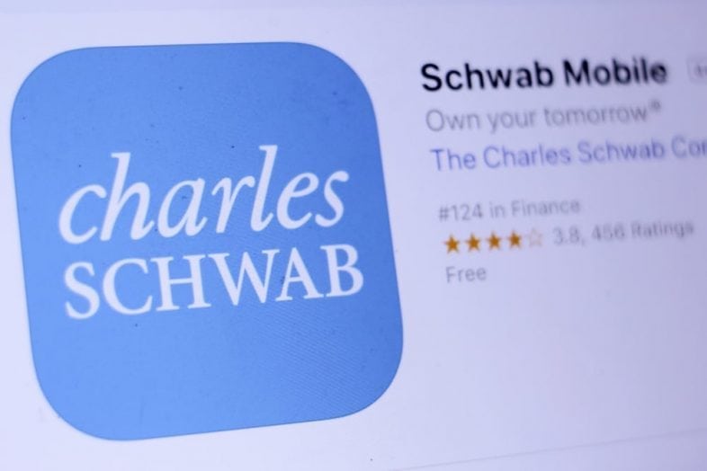 How to Use Schwab Index Funds to Build Simple, Diversified Investment Portfolios