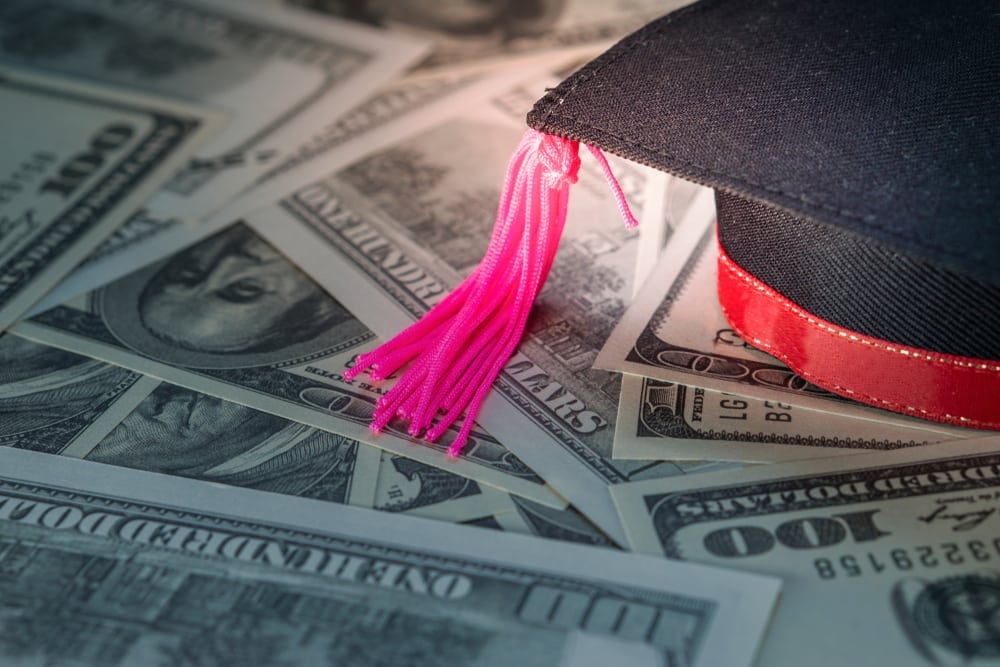 6 Private Student Loan Facts Lenders Avoid to Emphasize
