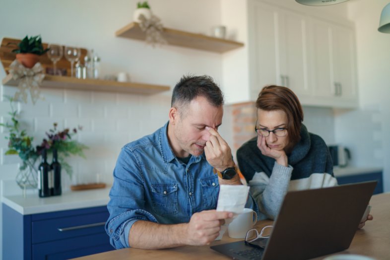 Study: How Common is Financial Stress in a Romantic Relationship?