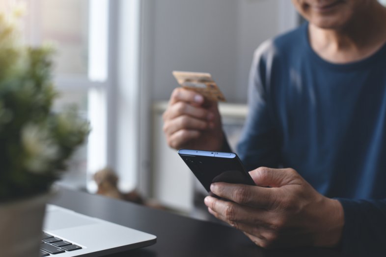 Credit Card Travel Alerts: How to Set Them (and Why You Might Not Need To)