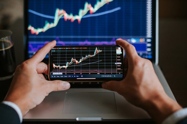 Market Order vs. Limit Order: How to Invest Smarter with These Trade Orders