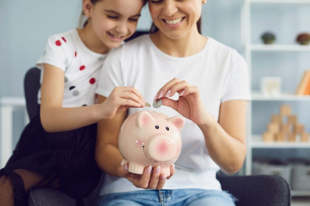 Survey: When Parents Plan to Start Teaching Their Kids About Money