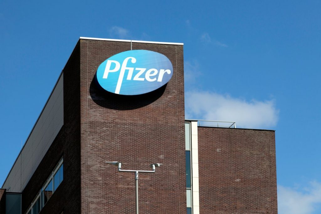 How to Buy Pfizer Stock: Invest in a Leader in Pharmaceuticals