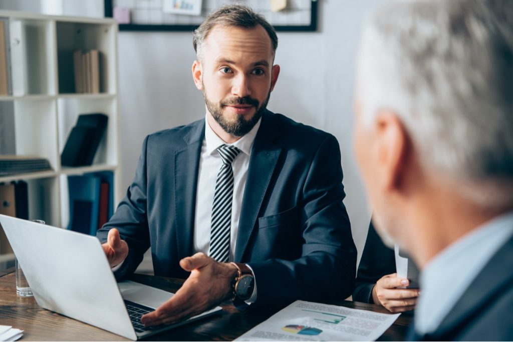 What Does a Financial Advisor Do to Help Improve Your Finances?