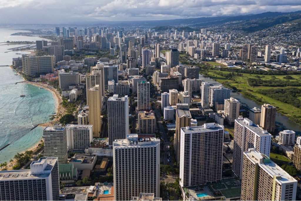 The Best Checking Accounts in Hawaii for 2026