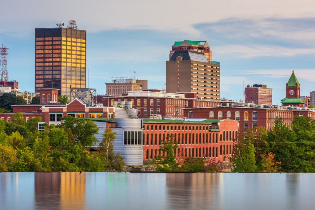 The Best Checking Accounts in New Hampshire for 2026