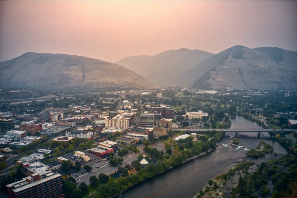 The Best Savings Accounts in Montana for 2026