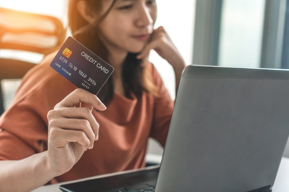 5 Worst Purchases to Make With Credit Cards